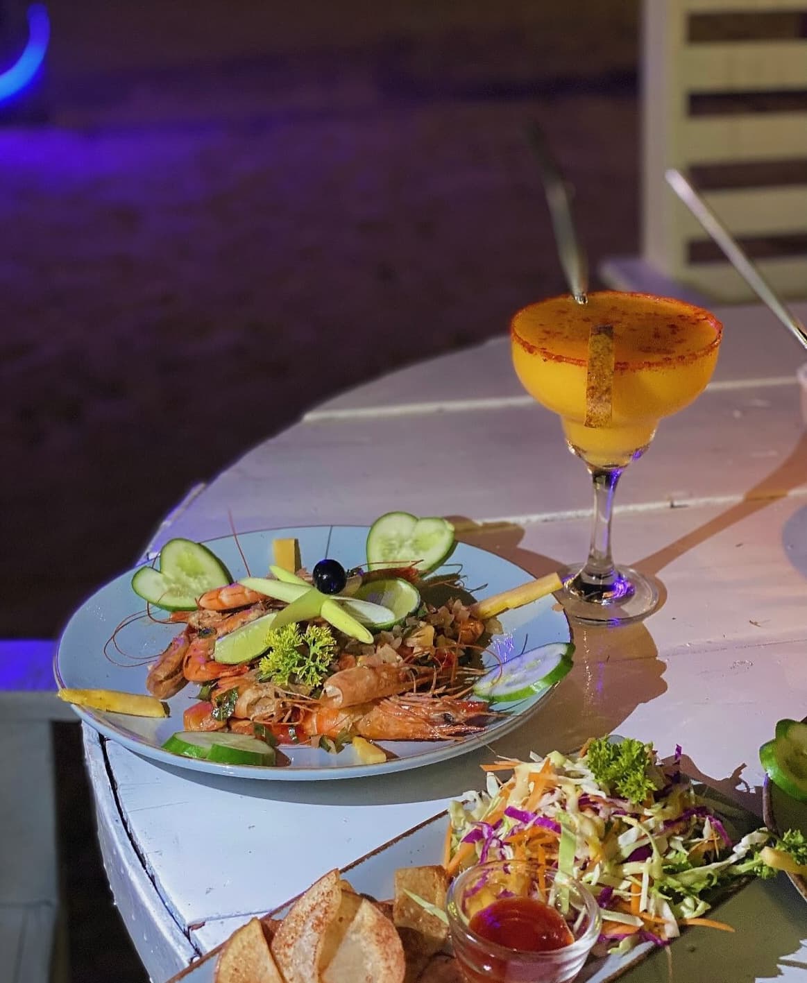 Grilled prawns and spicy mango marg