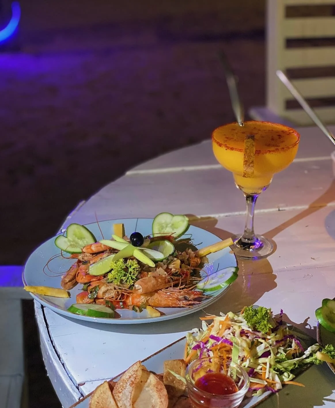 Grilled prawns and spicy mango marg
