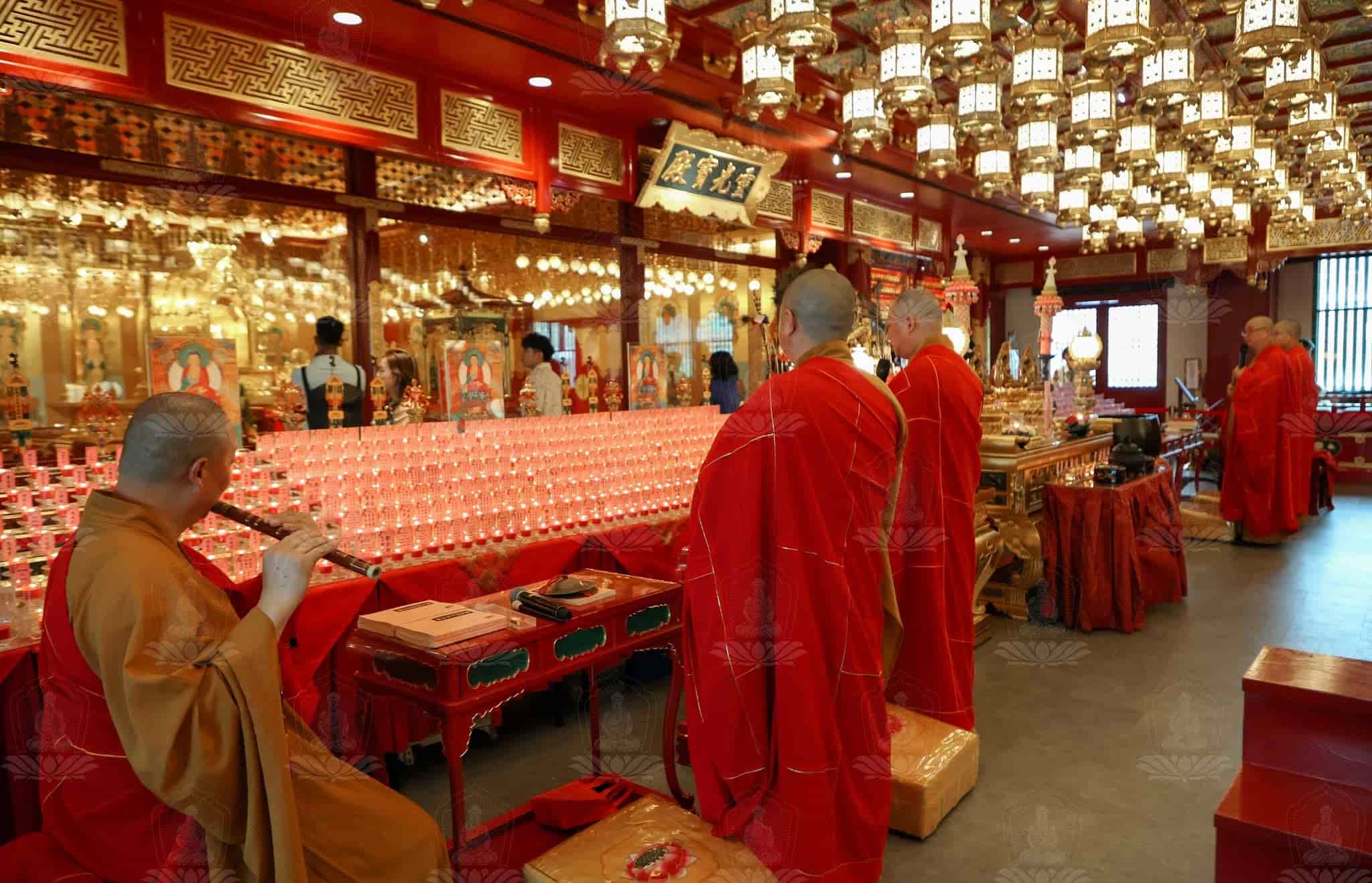Monks inside the Buddha Tooth Replic Temple