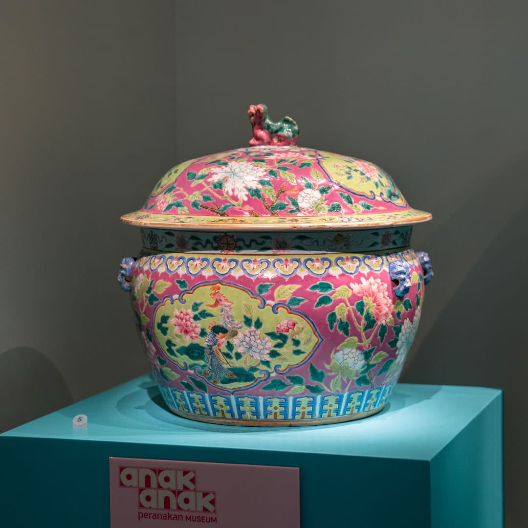 Traditional ceramics etched in detailed patterns and color