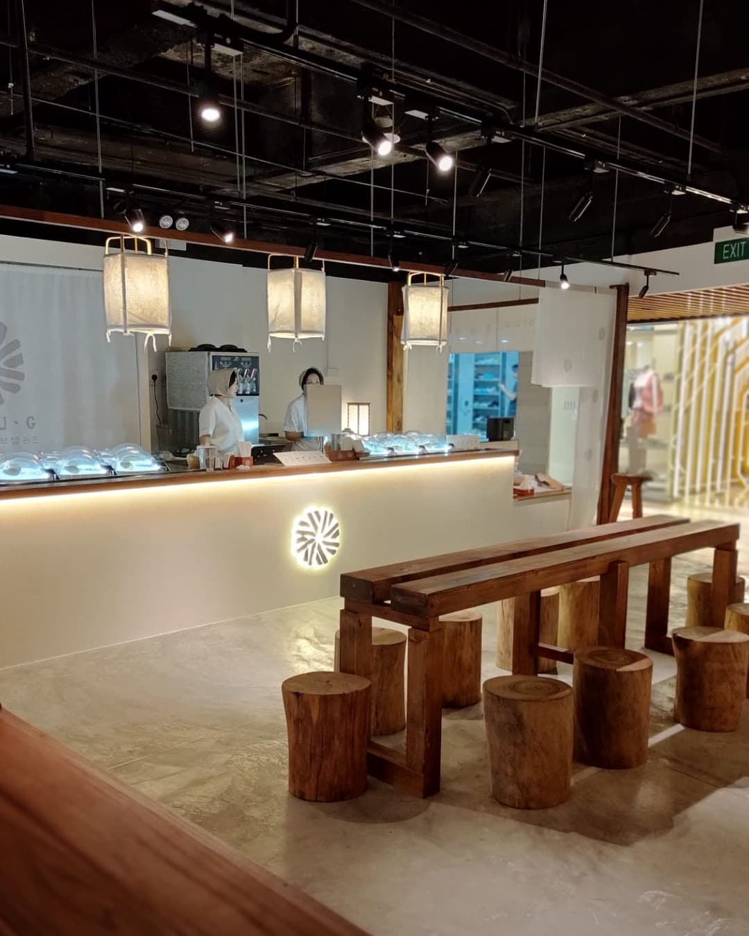 Ice cream bar at Tofug