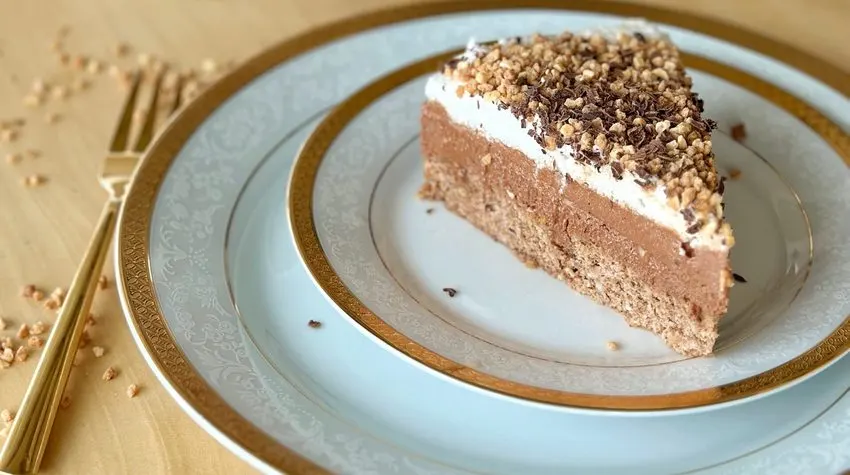 vasina torta is a serbian cake which is popular as a dessert in bosnia and herzegovina