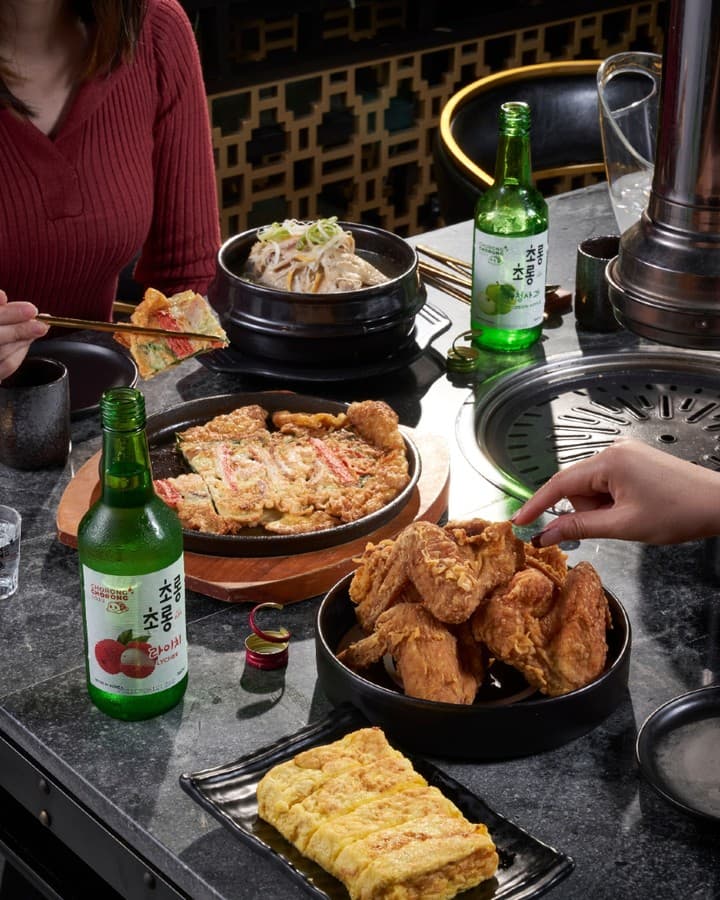 Korean omelette and Korean-style chicken wings