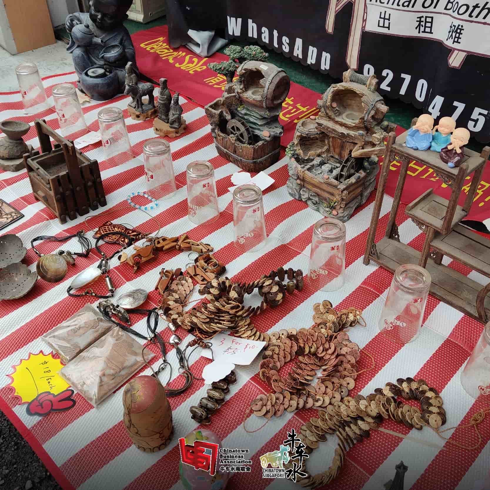 Traditional Chinese statues and figurines