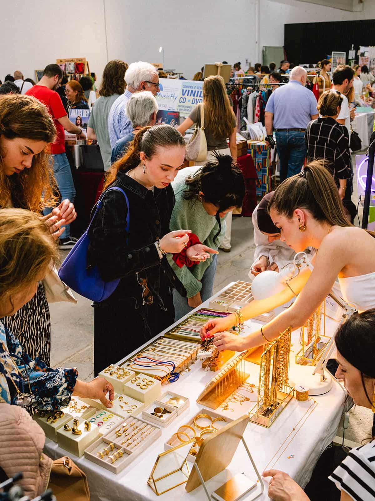 Jewelry vendor