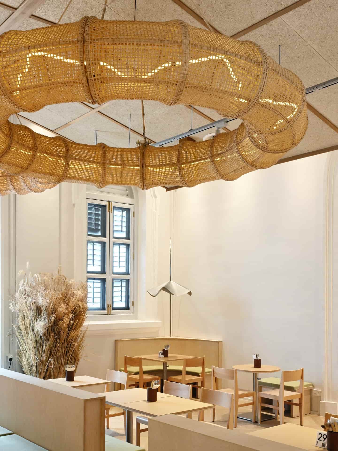 Pretty features and statement lighting