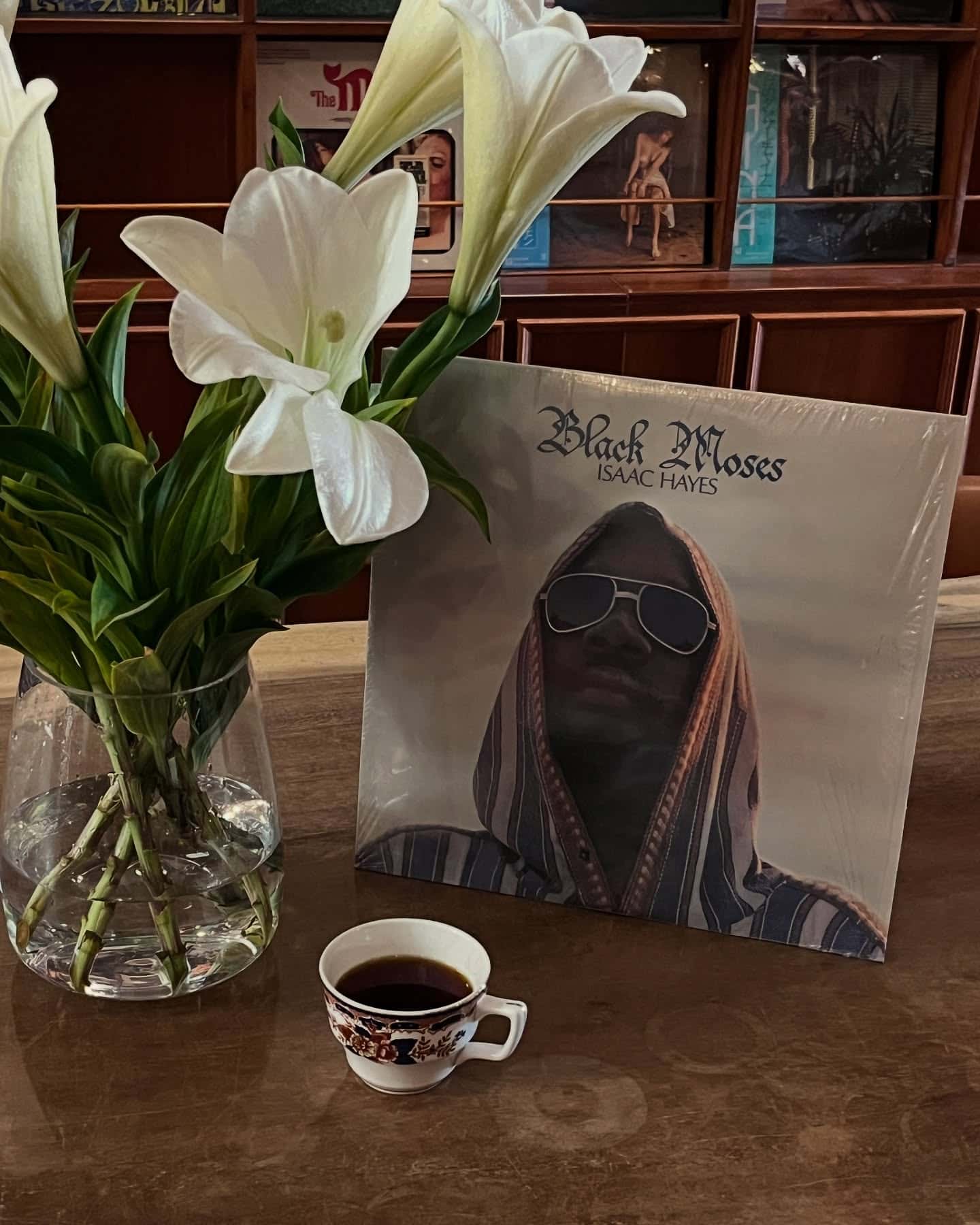 Fresh flowers, music and filter coffee