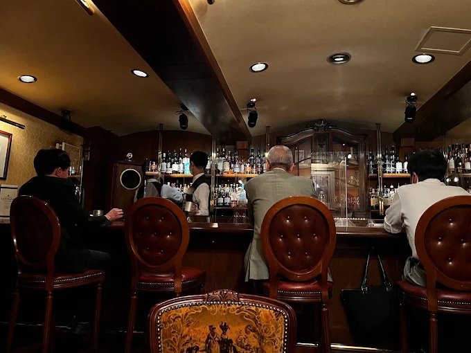 Best bars in Osaka - Interior of Bar K