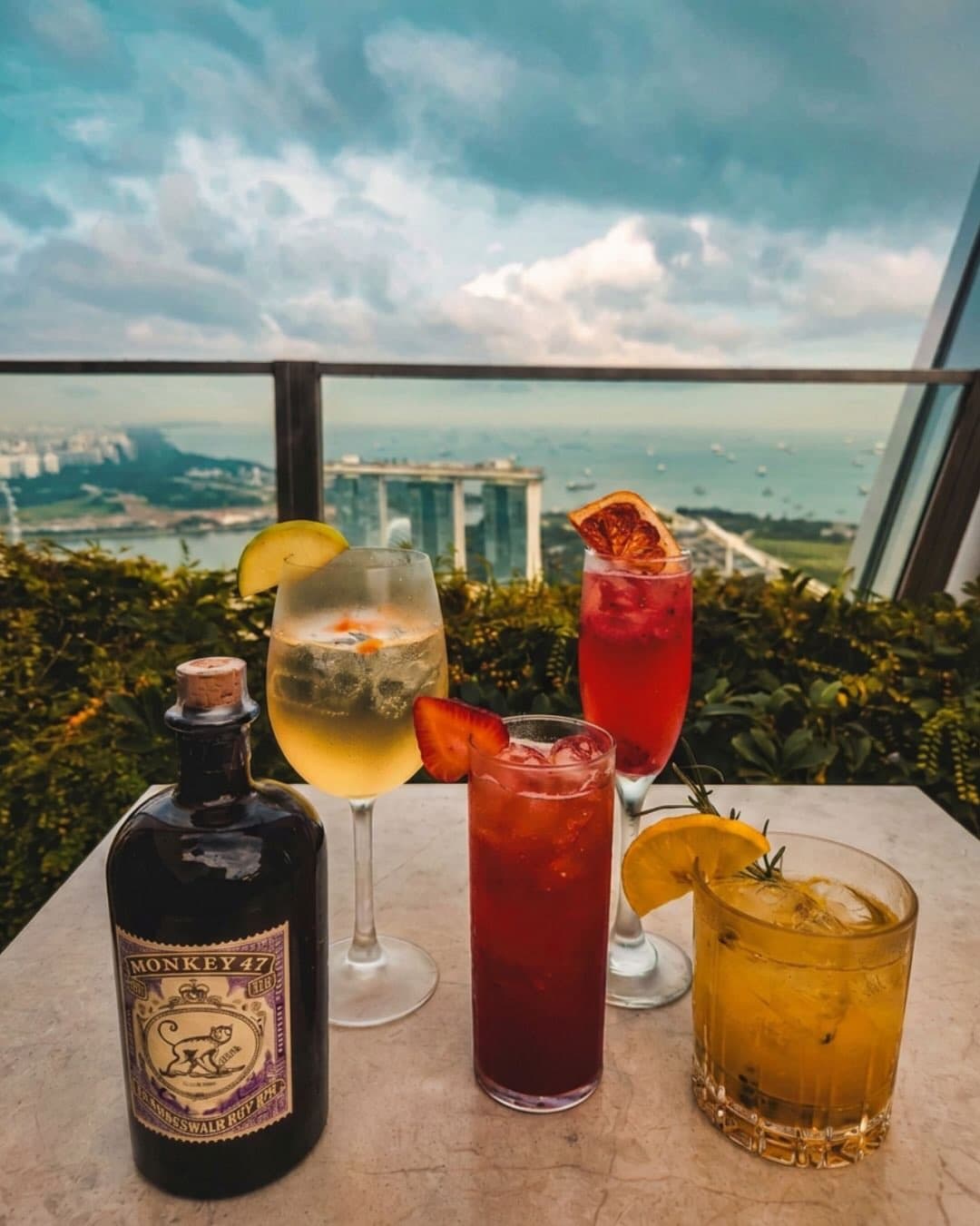 Drinks and views 51 floors high