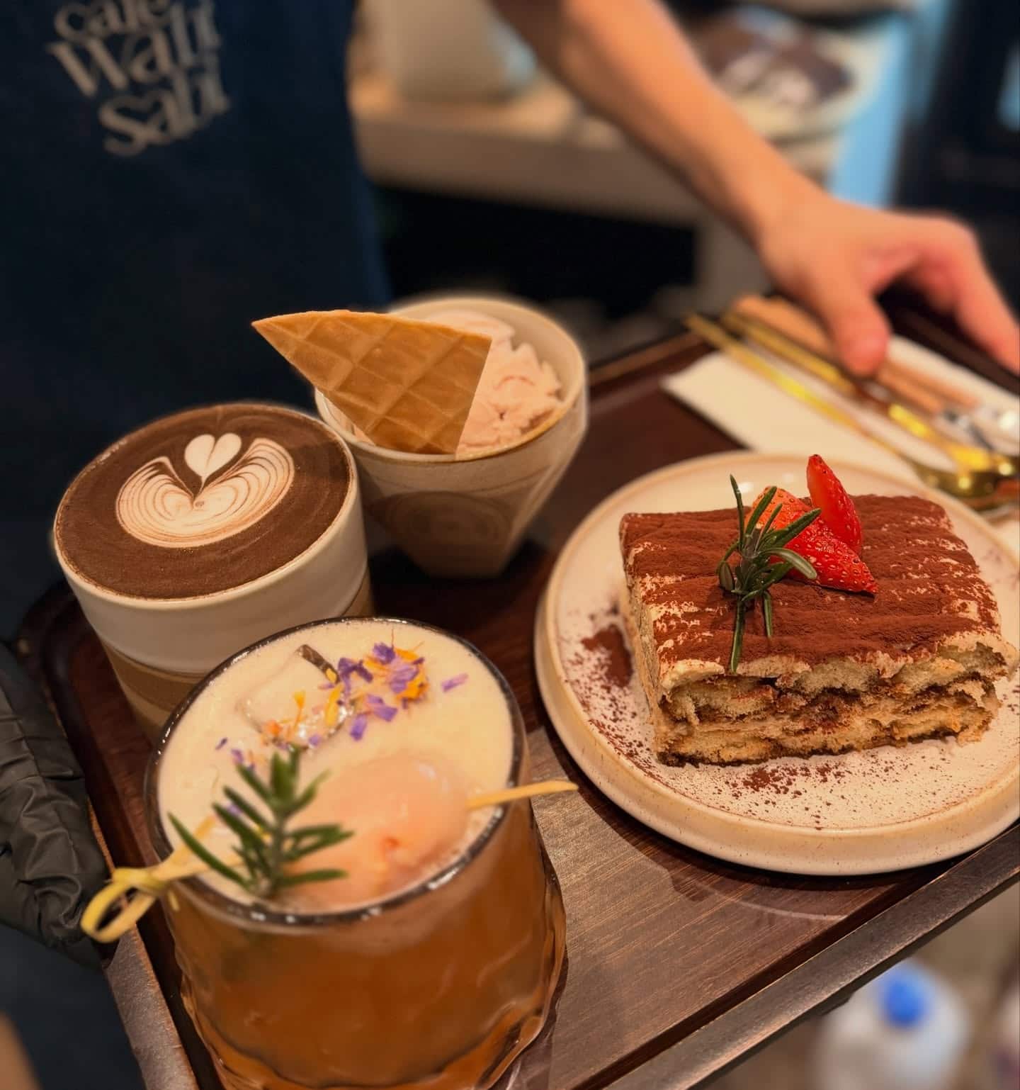 Dessert and hot and cold beverages