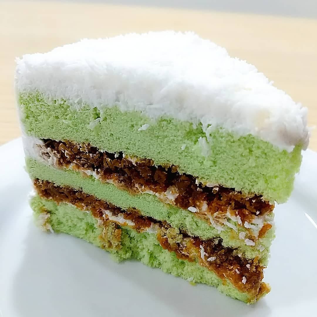 Pandan cake